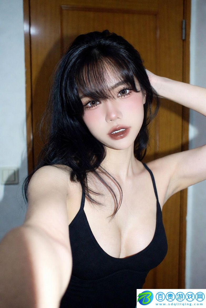 《航空服務(wù)》在線電影午夜版